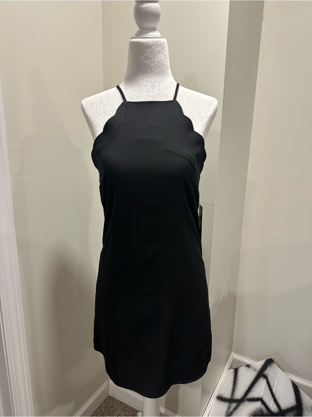 NWT Lulus Black Scalloped High Neck Mini Dress XS